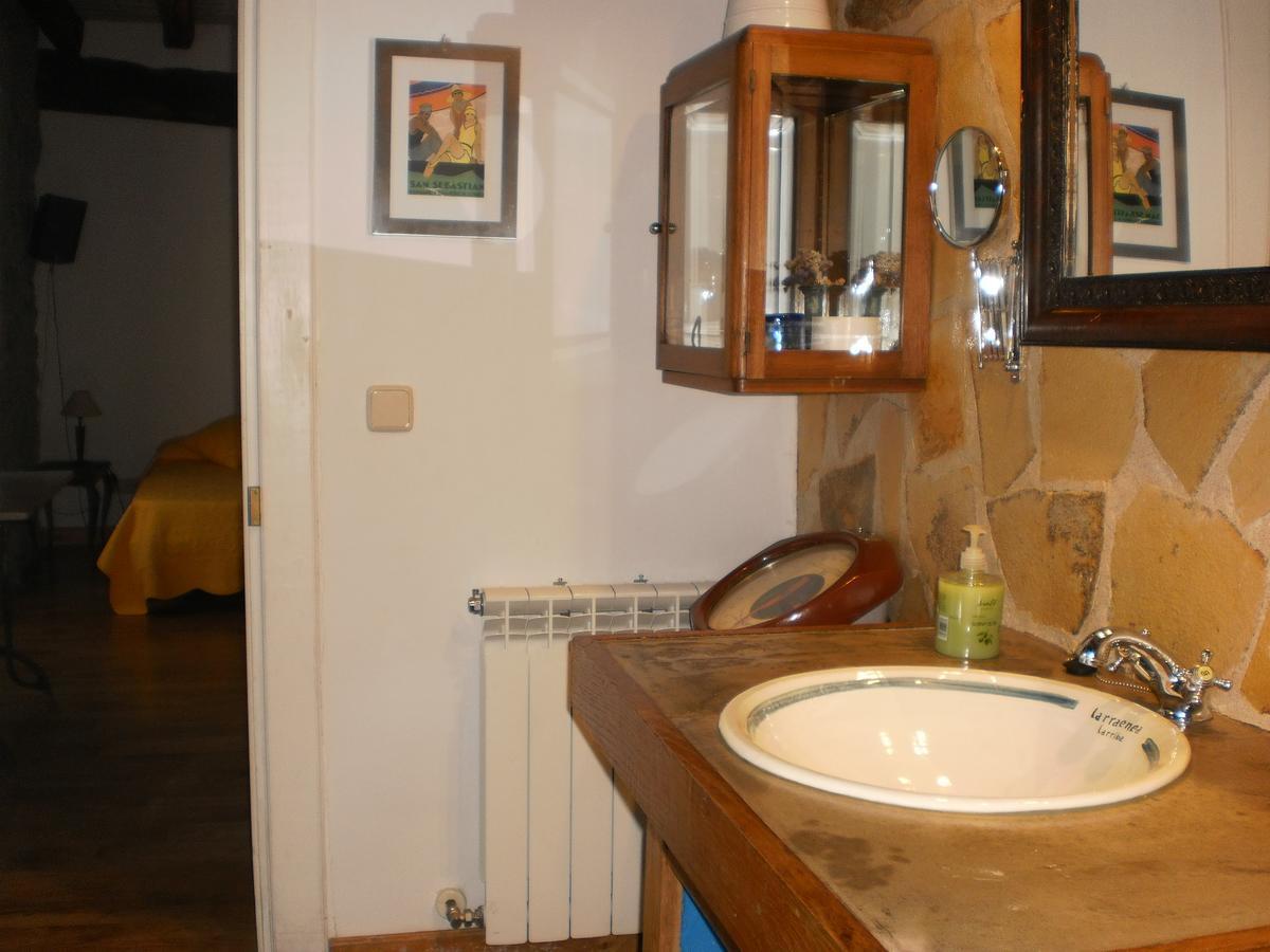 Larraenea Bed And Breakfast Lesaka Εξωτερικό φωτογραφία